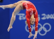 开云体育直播-贝蒂斯狂胜阿森纳，阿拉巴惊艳四座，一场颠覆欧洲足坛的战术革命