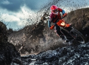 开云官方app入口-赛道风云，皮亚斯特里关键制胜，索伯车队横扫梅赛德斯