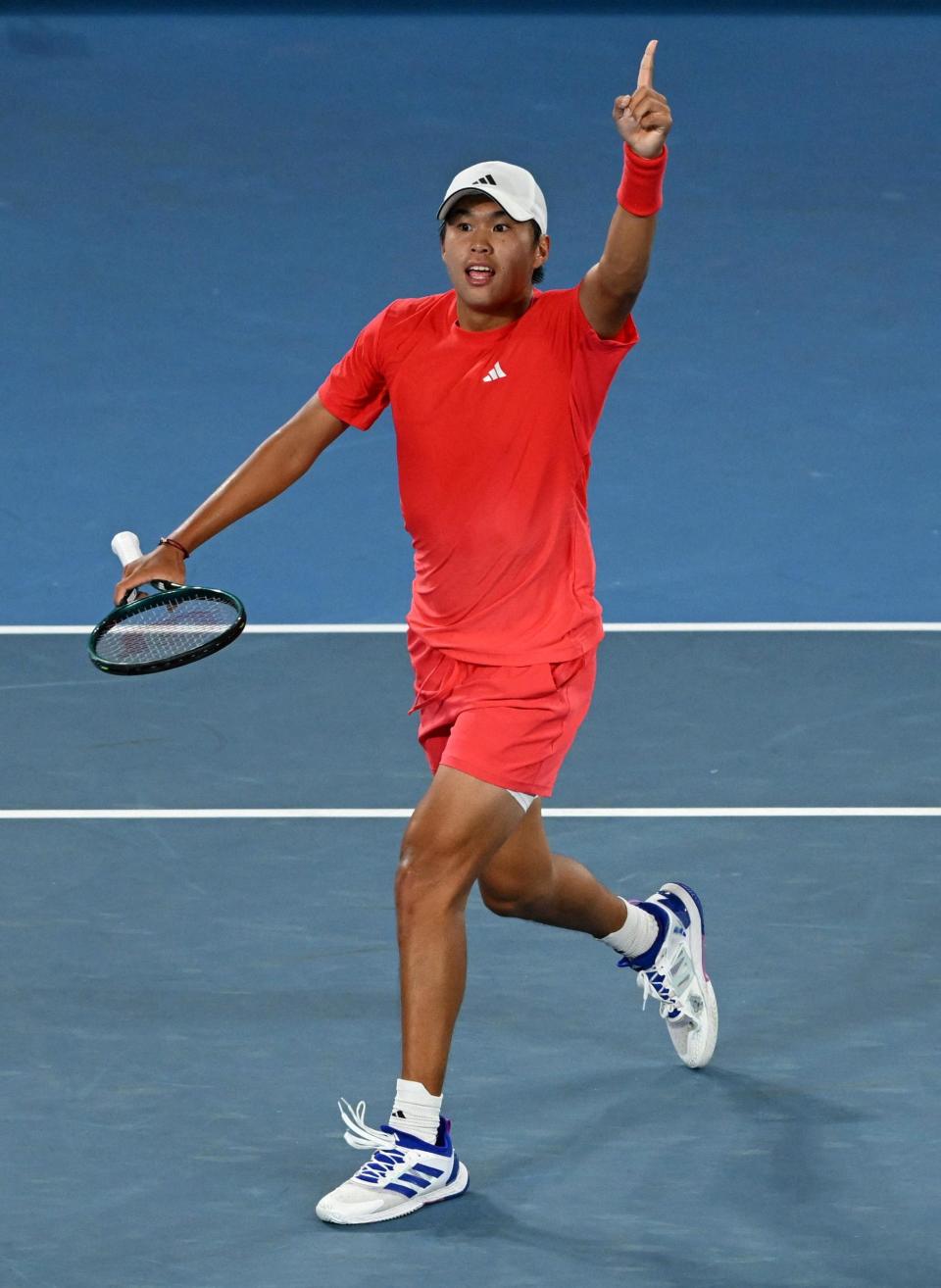 澳大利亚网球队逆转美国网球队,梅德韦杰夫绝境逆转的简单介绍 澳大利亚网球队逆转美国网球队,梅德韦杰夫绝境逆转的简单介绍