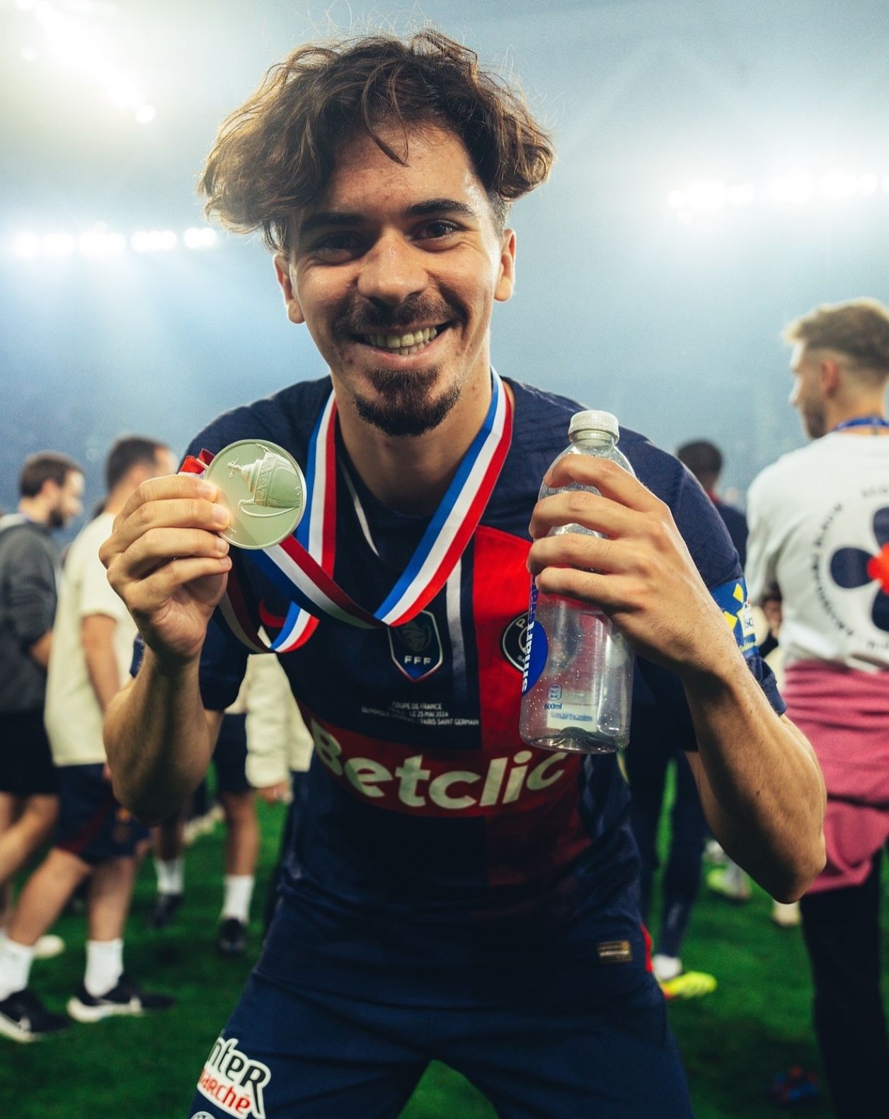 包含塞维利亚轻取曼城,费兰·托雷斯惊艳世界的词条 包含塞维利亚轻取曼城,费兰·托雷斯惊艳世界的词条