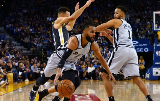 北美对决:美国队战胜加拿大队,锁定八强席位的简单介绍 北美对决:美国队战胜加拿大队,锁定八强席位的简单介绍