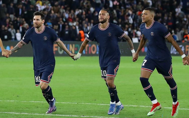 关于克莱蒙队卫冕冠军,法甲稳居榜首的信息 关于克莱蒙队卫冕冠军,法甲稳居榜首的信息