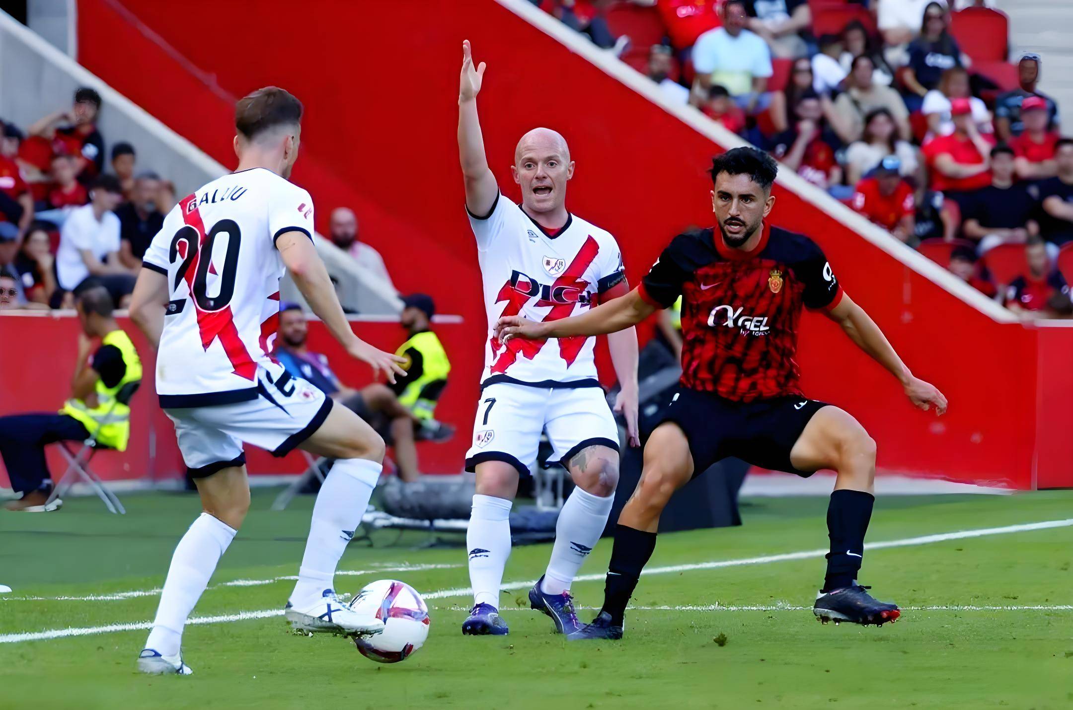 塞尔塔维戈客场逆转击败毕尔巴鄂的简单介绍 塞尔塔维戈客场逆转击败毕尔巴鄂的简单介绍