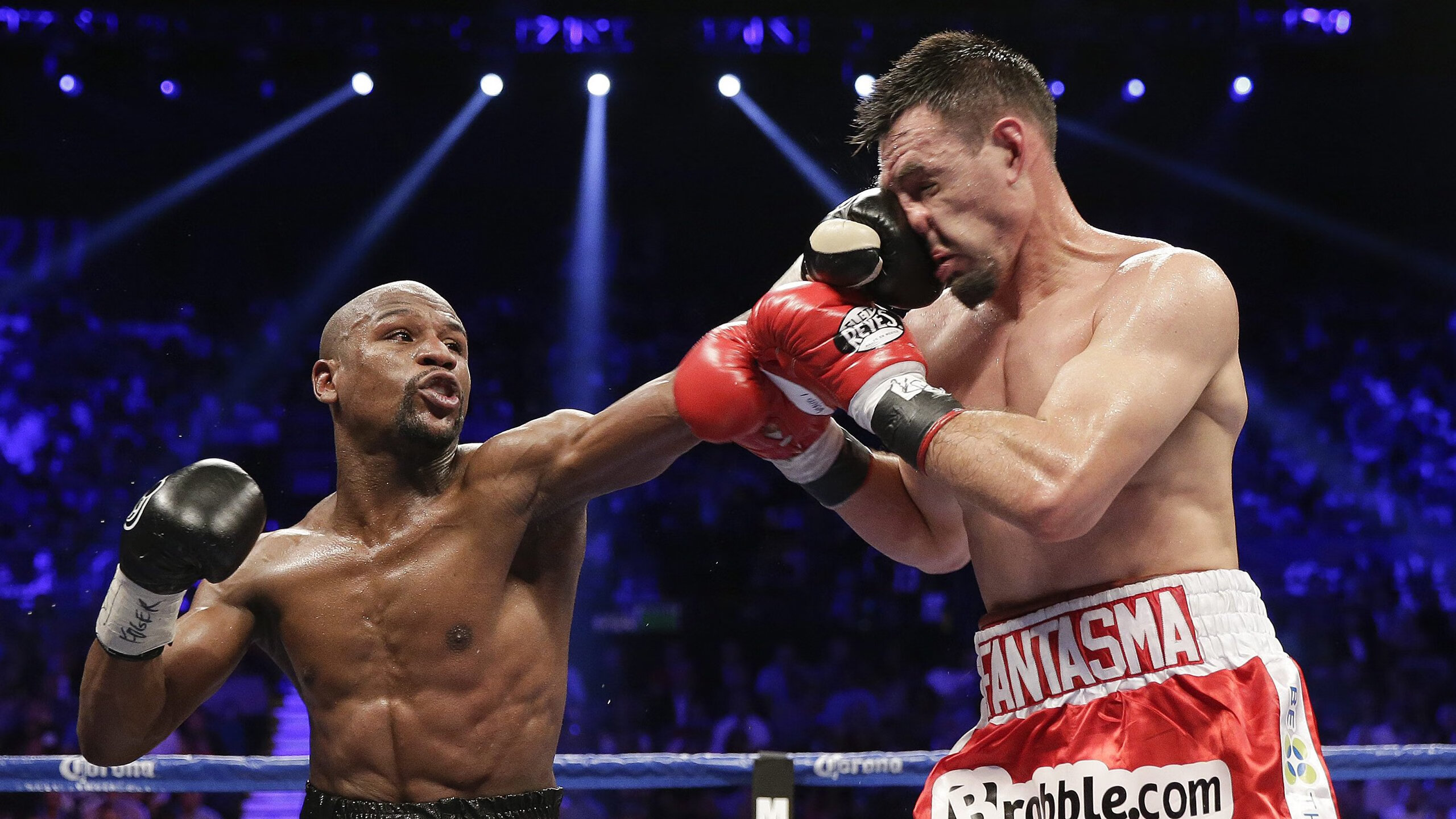 英超争冠之夜，哈兰德打出生涯之夜，一记头槌定江山